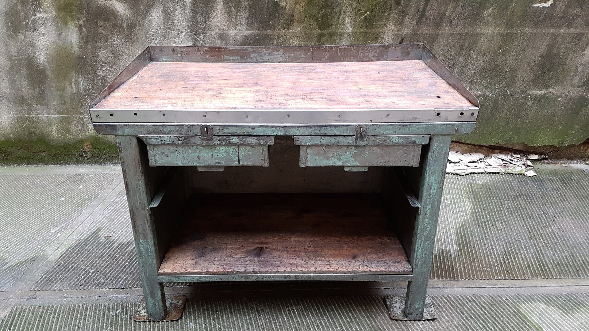 vintage industrial factory workbench 1940s 1 NA-177534