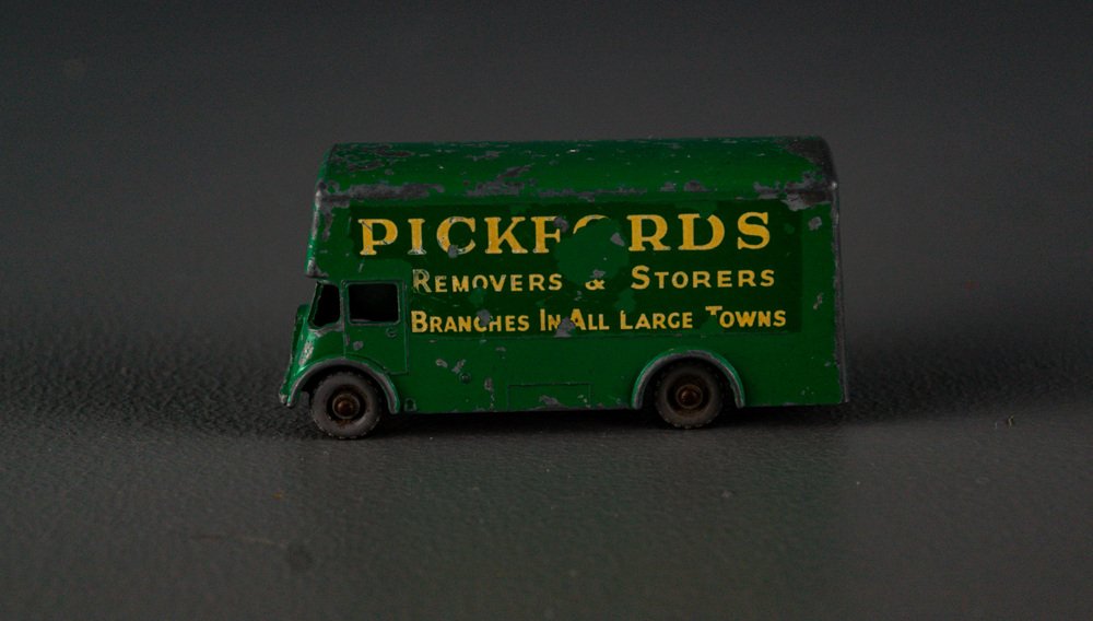 LESNEY MATCHBOX NO. 46 Pickfords Removal Van - Rare 'Beales Bealesons' EUR 41,62 - FR
