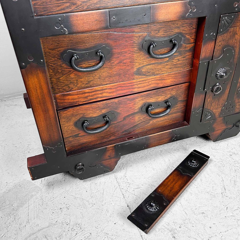 Japanese Kuruma Tansu 1970s for sale at Pamono