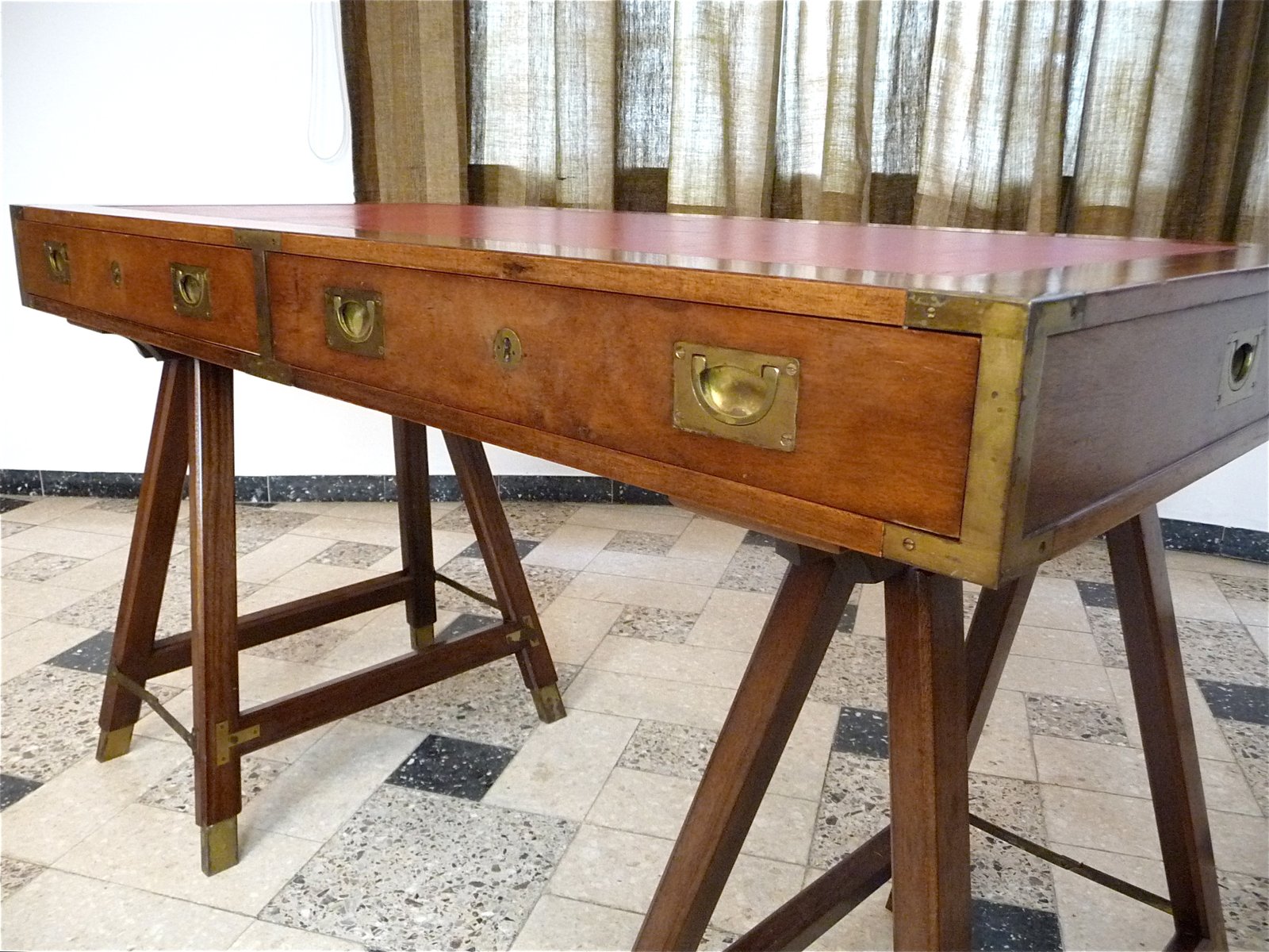 Vintage British Campaign Desk in Mahogany and Leather for ...