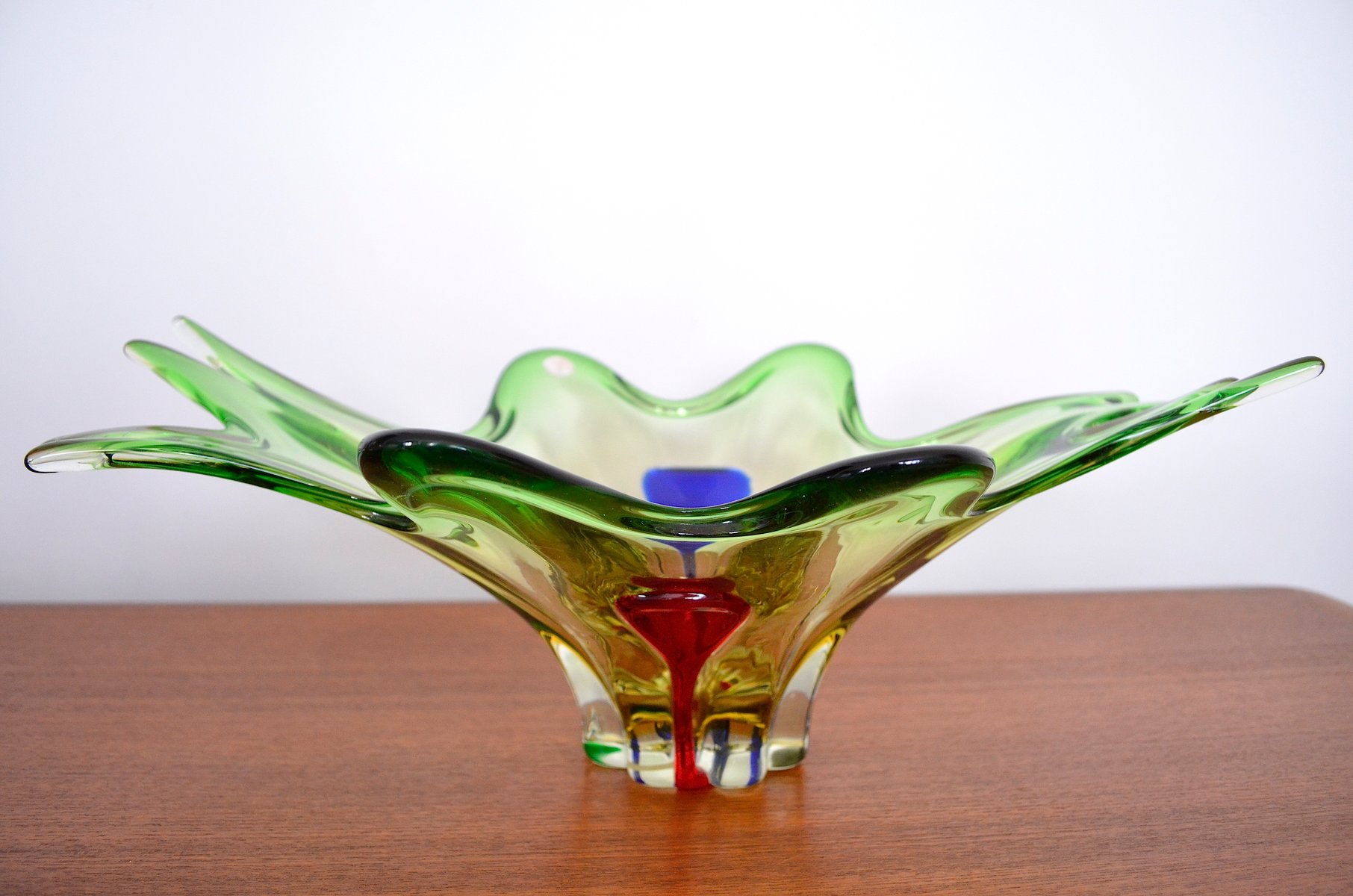Large Italian Murano Glass Bowl, 1950s for sale at Pamono