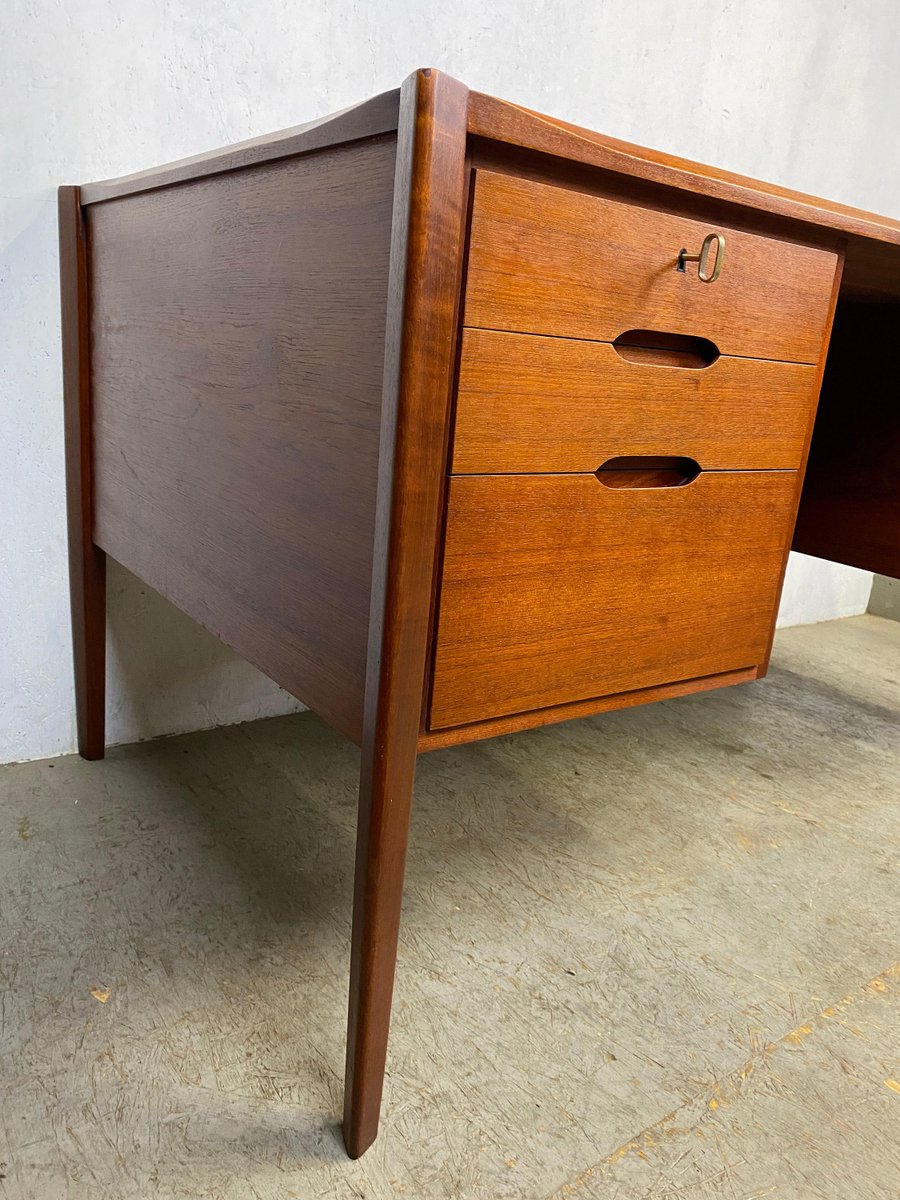 Vintage Desk in Teak by Wilhelm Renz for sale at Pamono