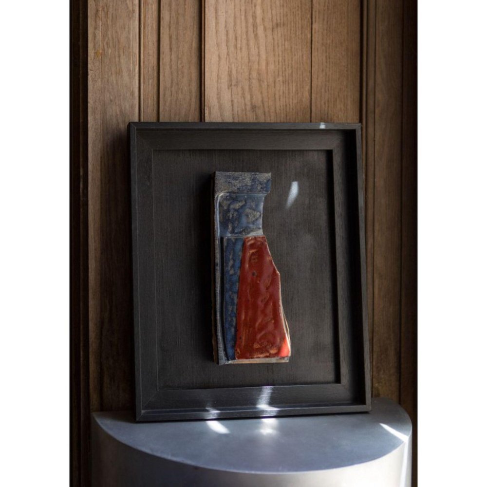 Fragmento de una escultura en relieve de bajo de Mylene Niedziałkowski ...