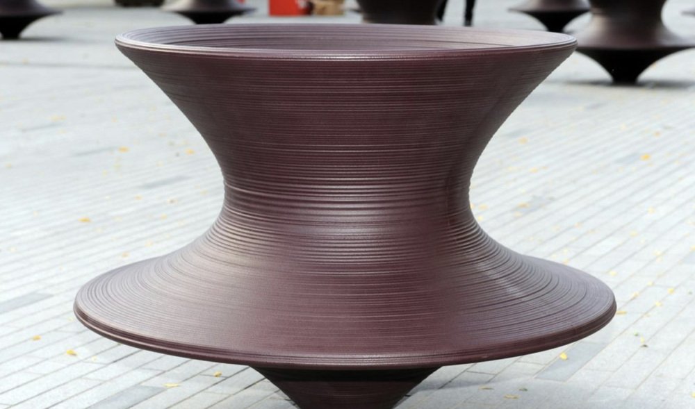 Spun Rotating Chair by Thomas Heatherwick for Magis for sale at Pamono