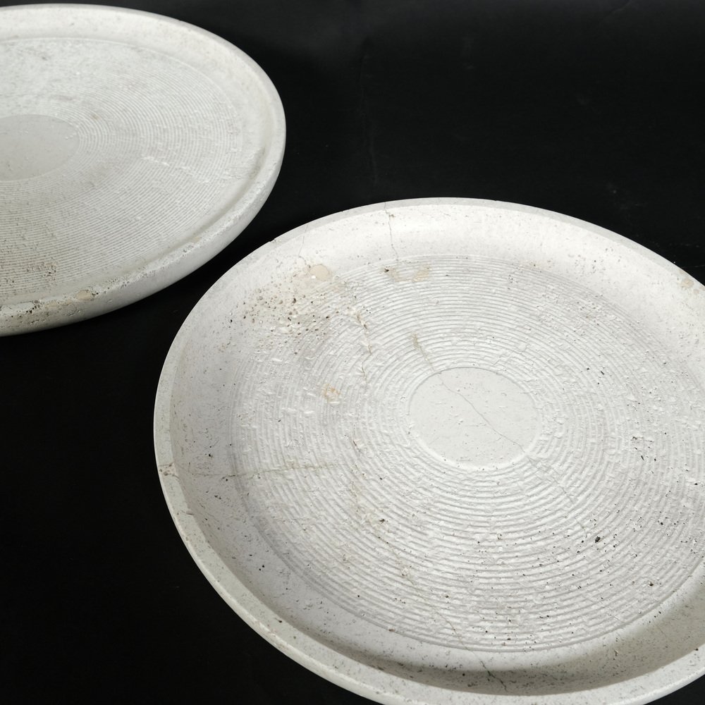 Flat Travertine Centerpiece Trays, 1970s, Set of 2 for sale at Pamono