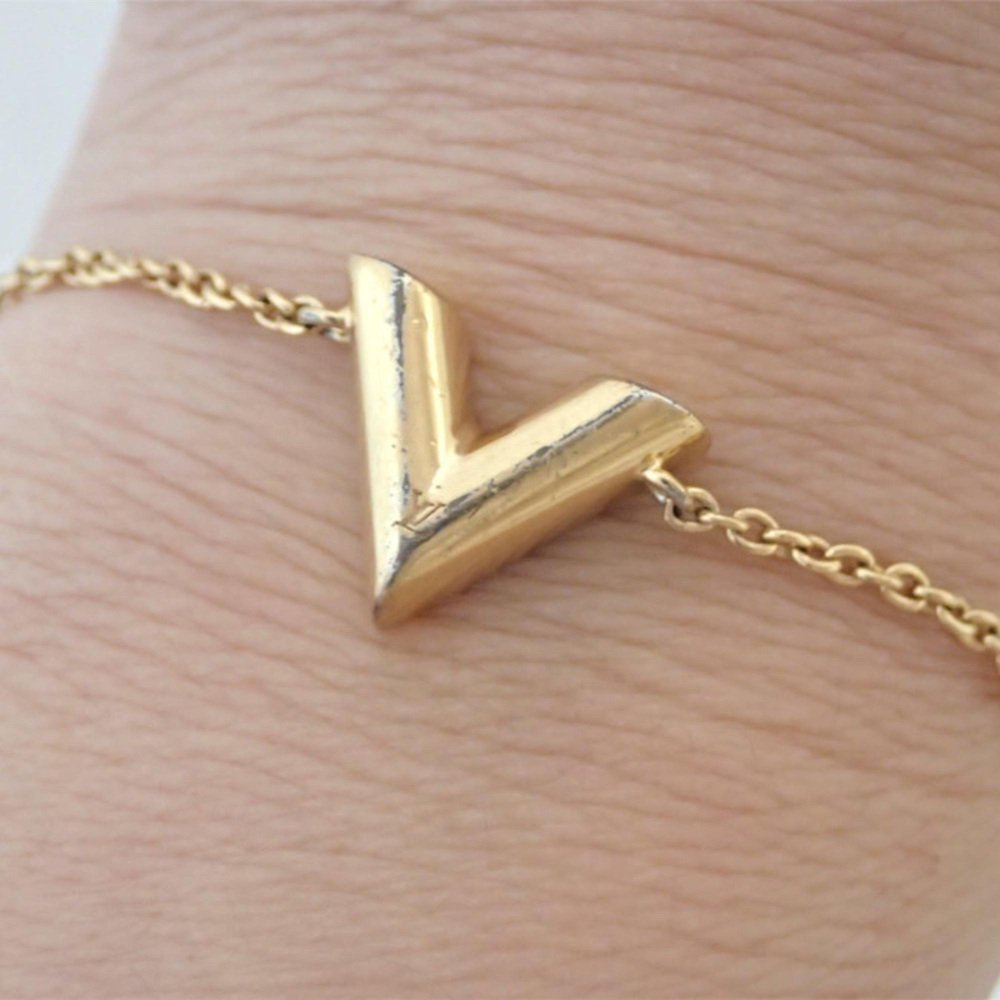 Essential Metal Gold Bracelet from Louis Vuitton for sale at Pamono