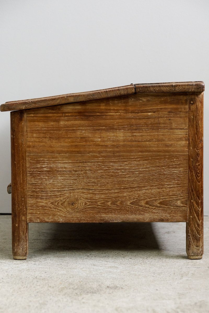 Indian Floor Writing Desk In Teak 1900s En Venta En Pamono