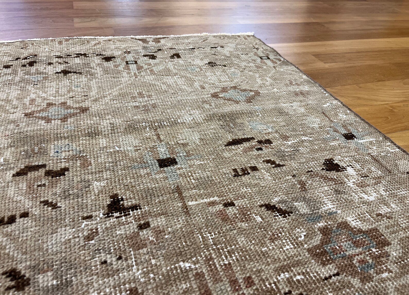 Handmade Aztec Muted Bohemian Rug, 1980s for sale at Pamono