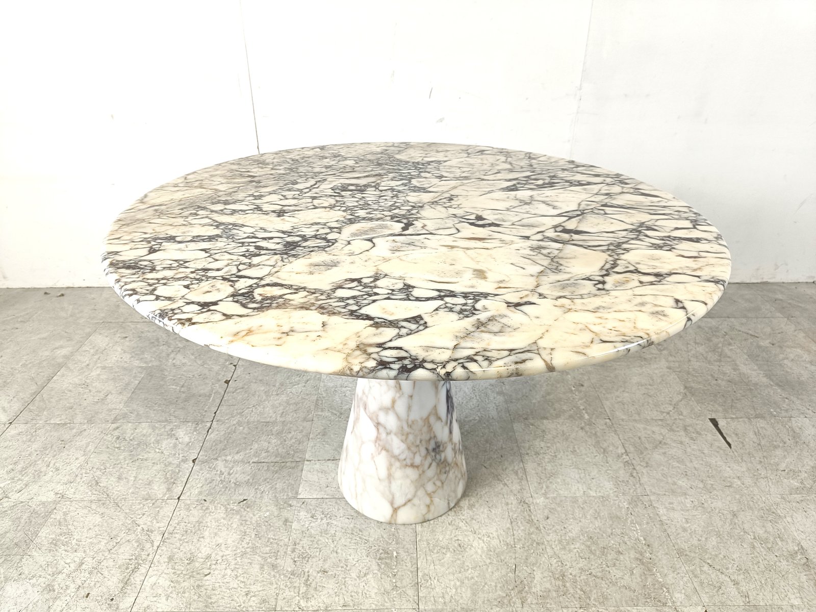 Vintage Round Marble Dining Table, 1970s for sale at Pamono
