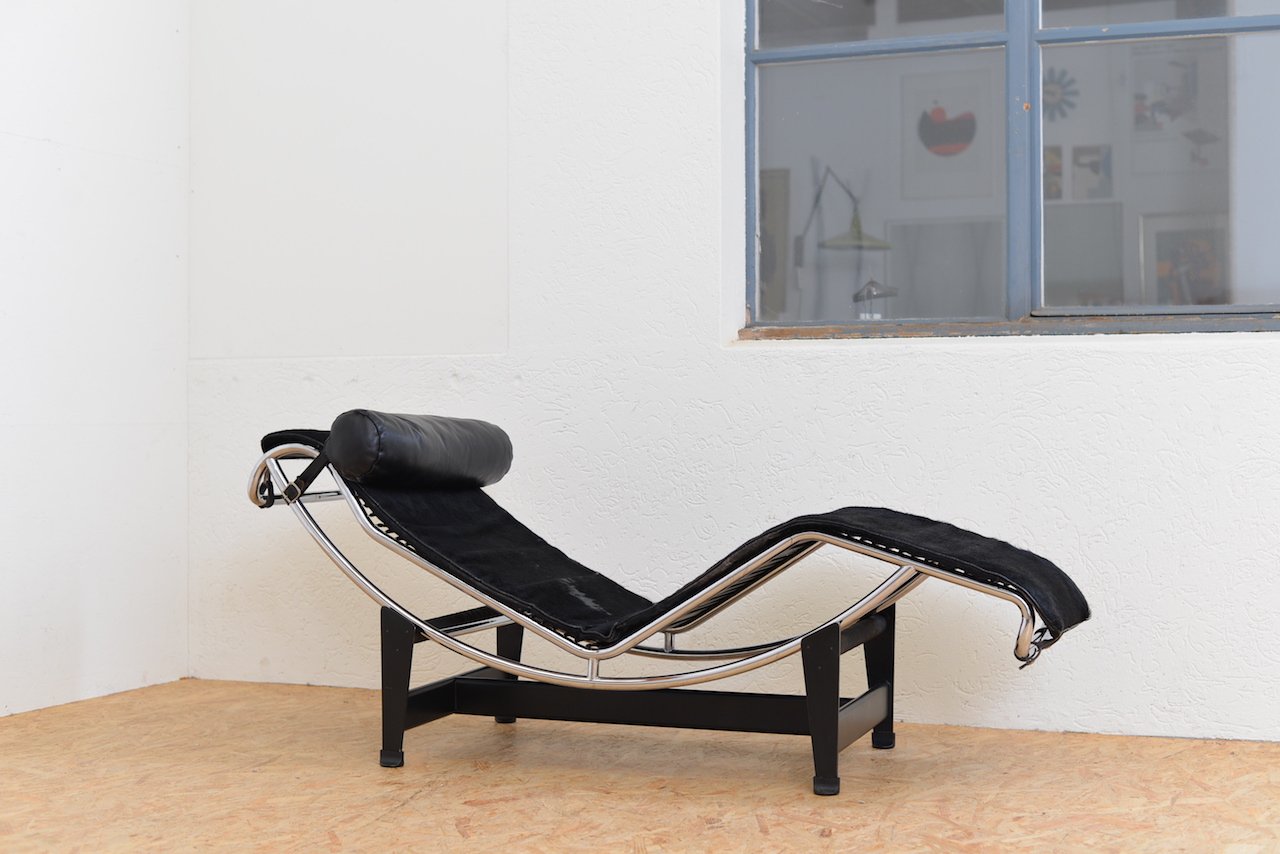 vintage lc 4 chaise lounge with pony hide by le corbusier jeanneret and perriand for cassina - Chaise Vintage vintage lc 4 chaise lounge with pony hide by le corbusier jeanneret and perriand for cassina - Chaise Vintage