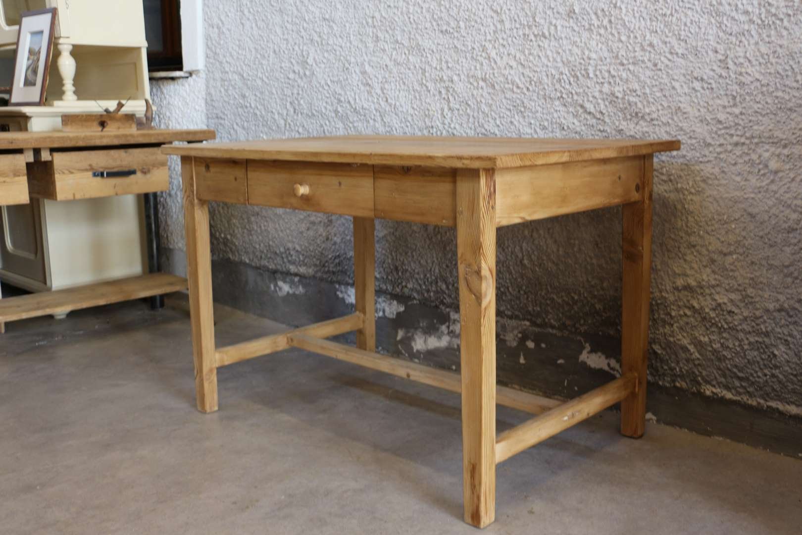 Country House Dining Table for sale at Pamono