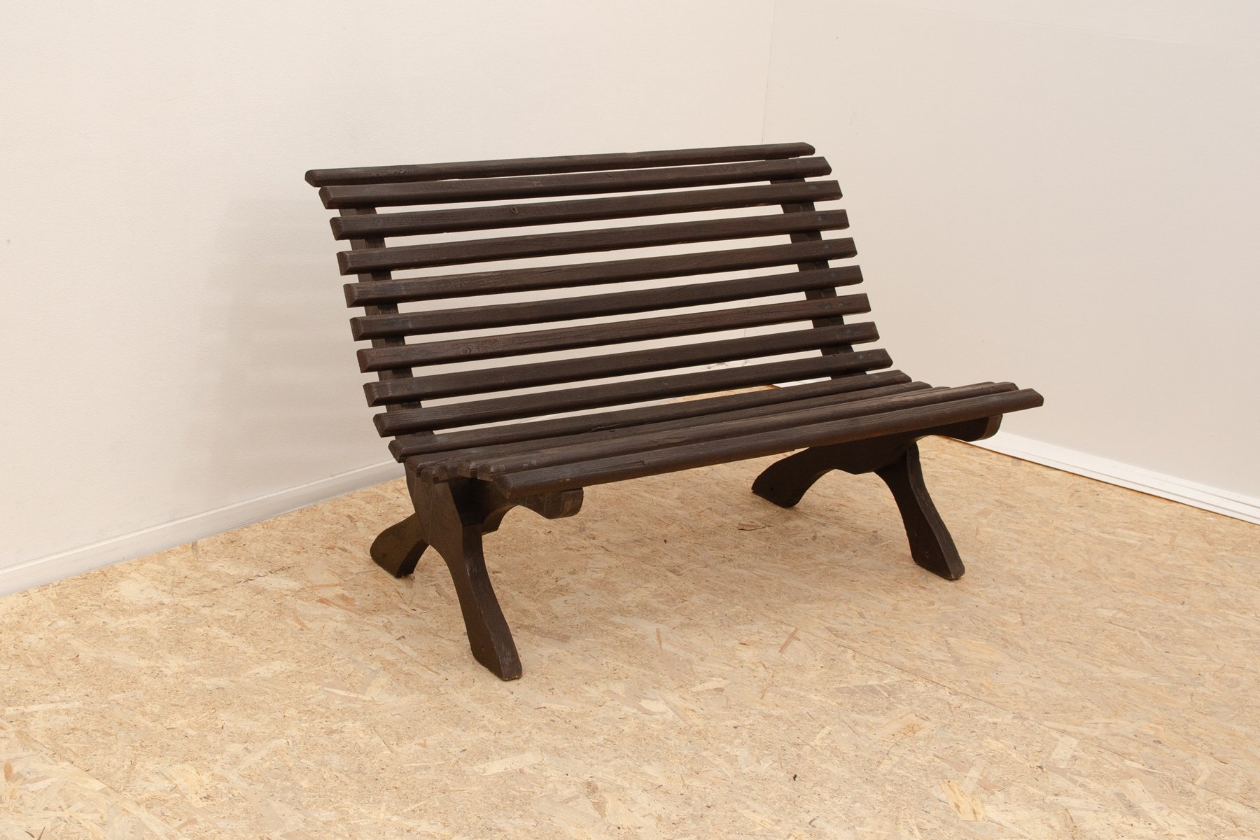 Vintage Garden Bench, Former Czechoslovakia, 1970s for sale at Pamono