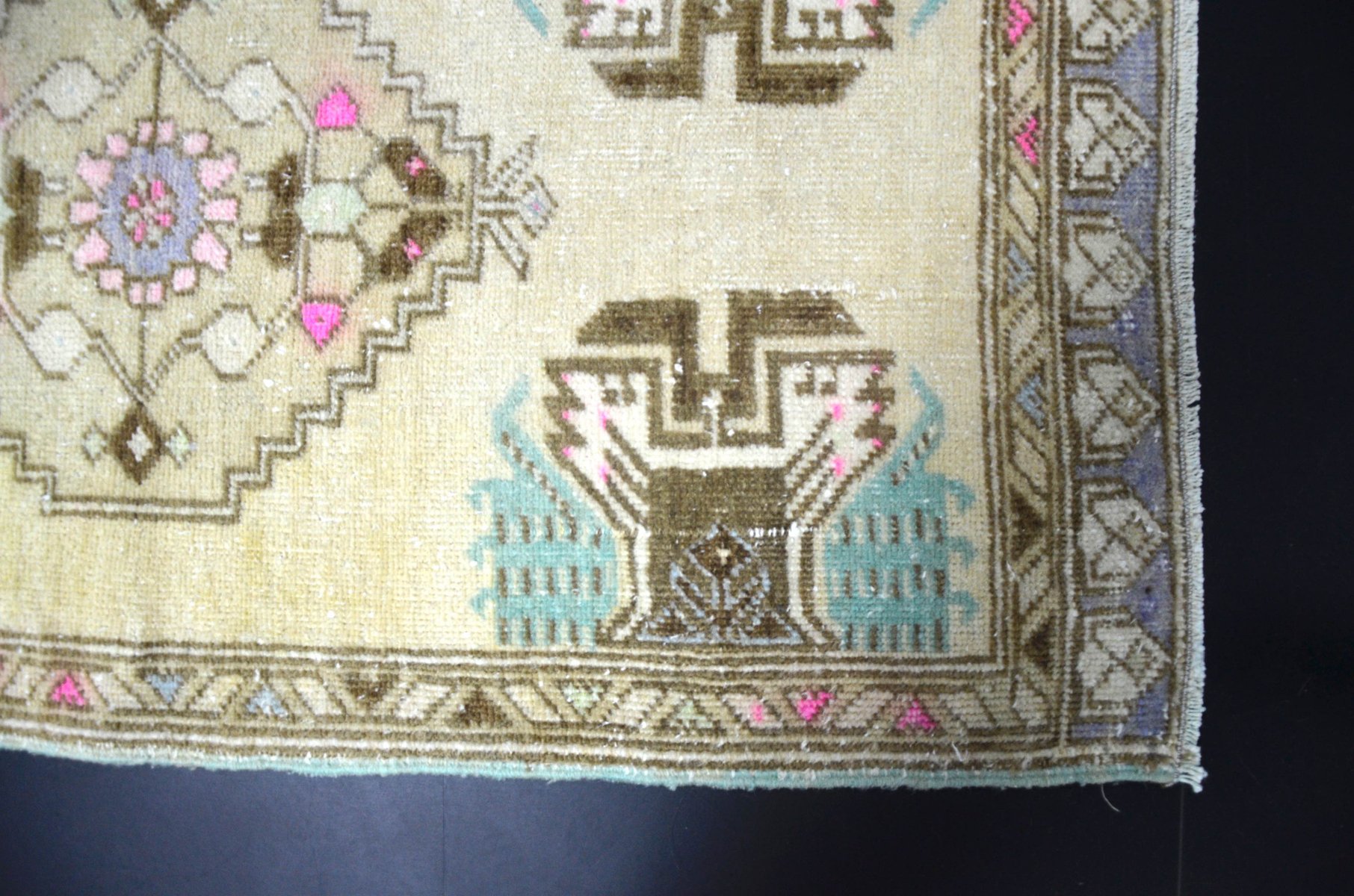 Small Vintage Rug, 1960 for sale at Pamono