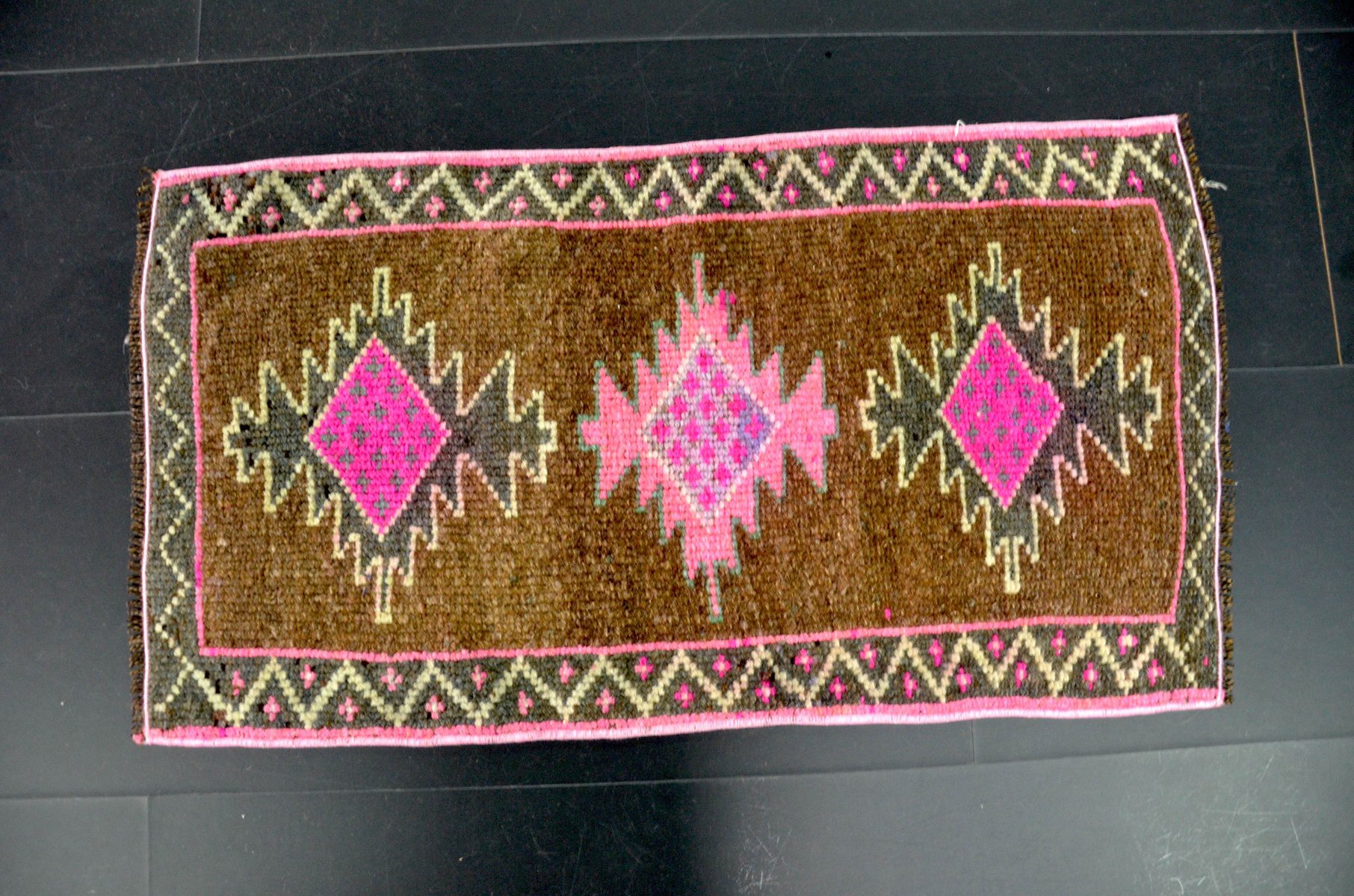 Small Vintage Turkish Wool Rug, 1960s for sale at Pamono