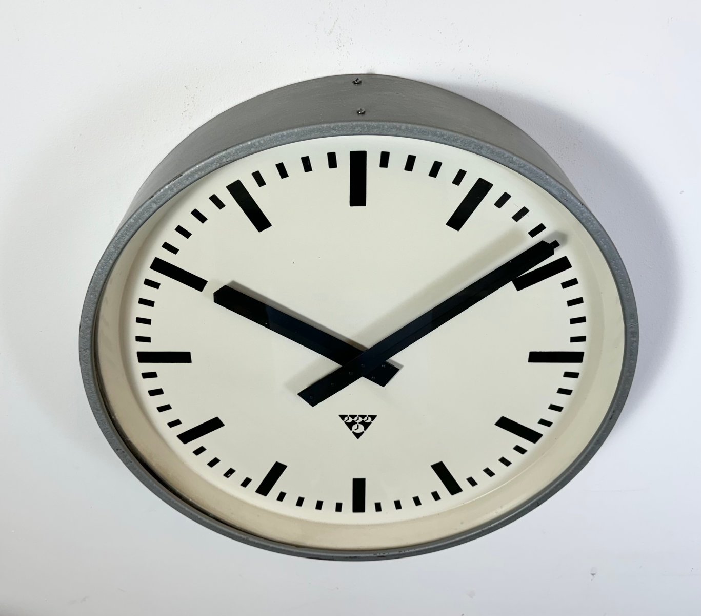 Vintage Industrial Factory Wall Clock from Pragotron, 1960s for sale at ...