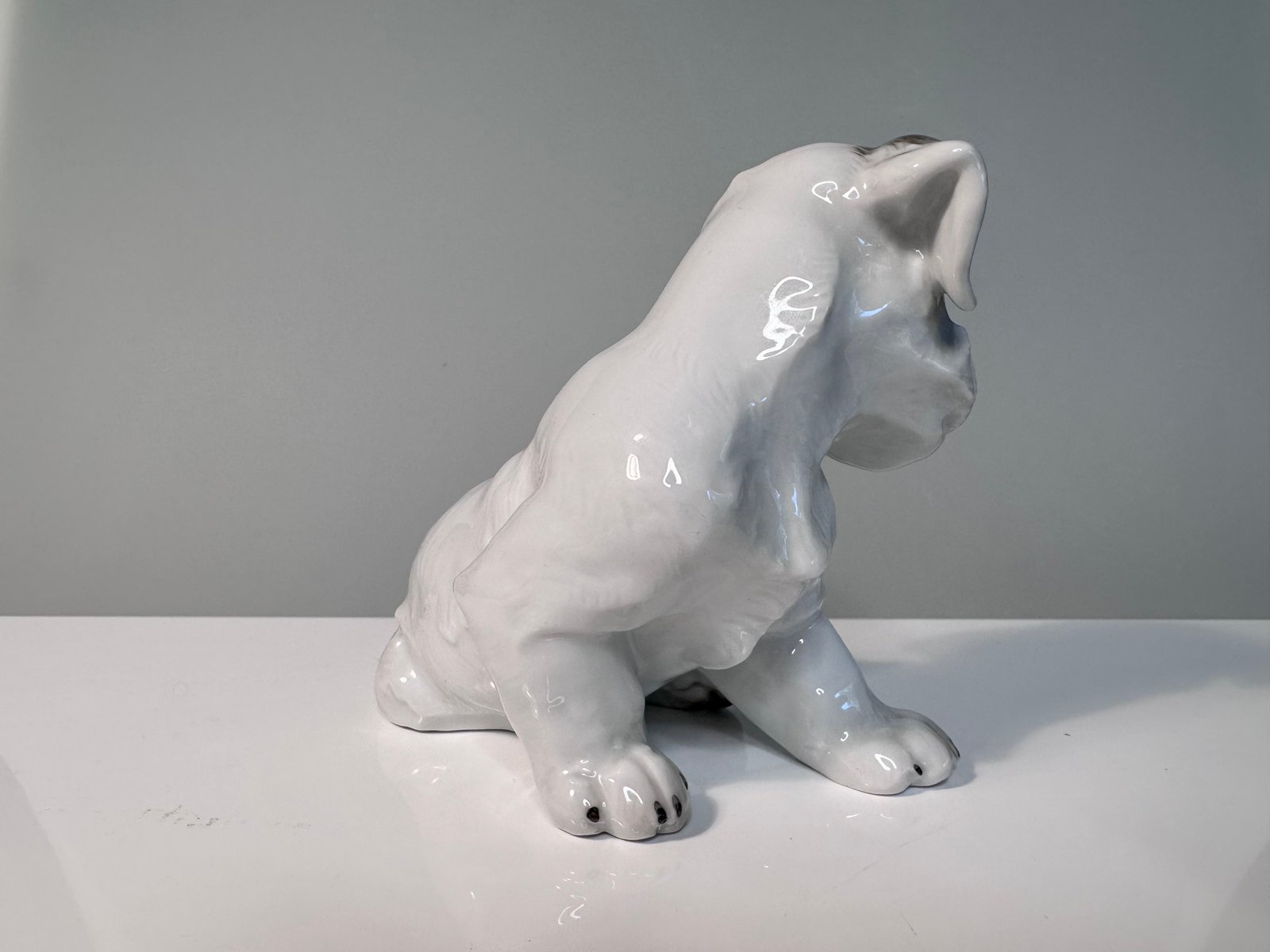 Rare Paire De Tisanieres En Faïence – Chiens Cortendorf G3 – Vintage