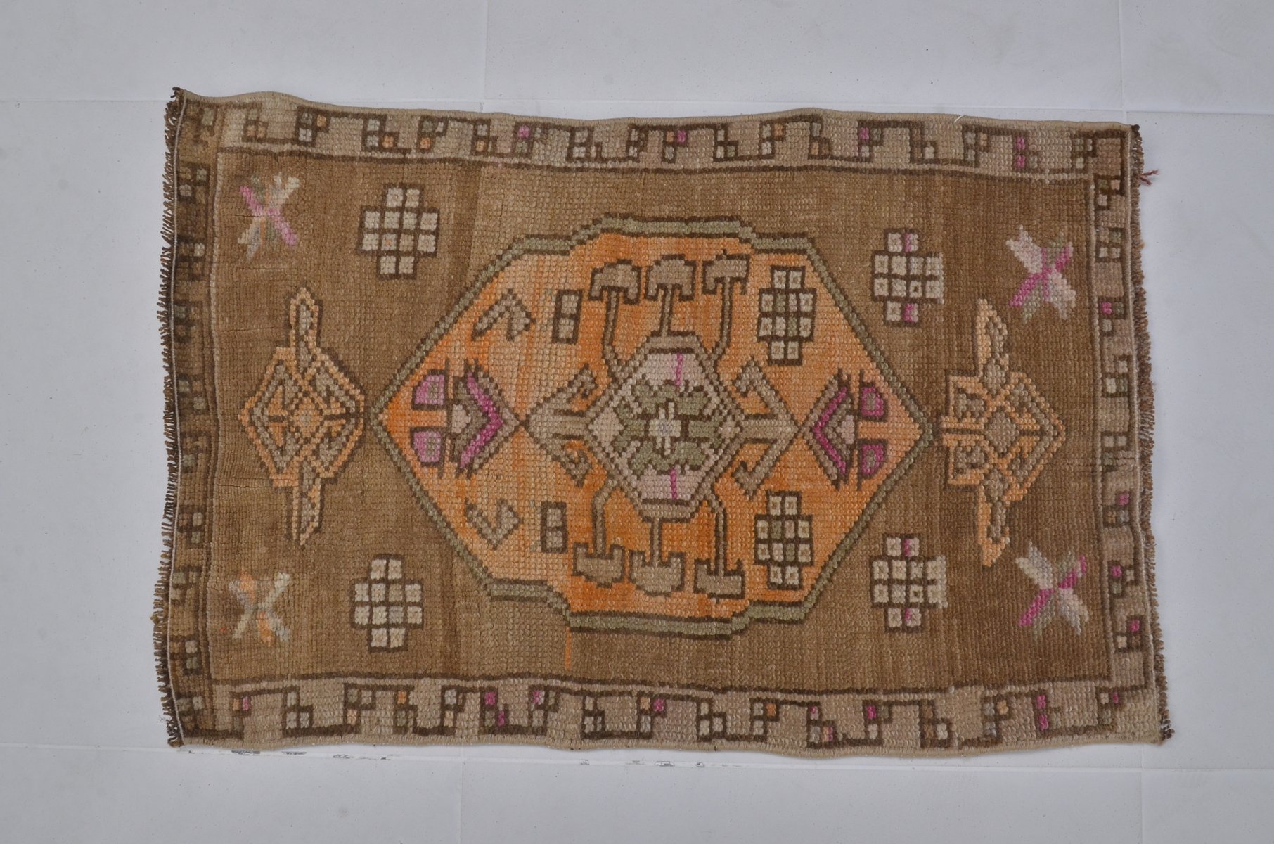 Small Vintage Wool Rug, 1960s for sale at Pamono