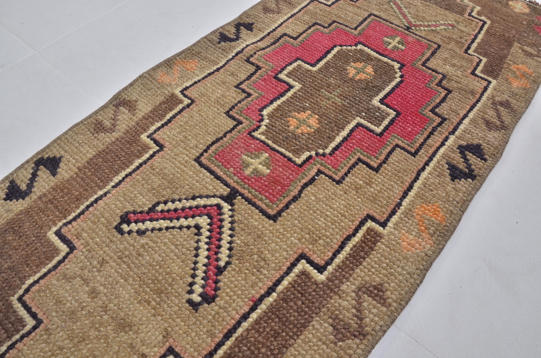 Small Vintage Wool Rug, 1960s for sale at Pamono
