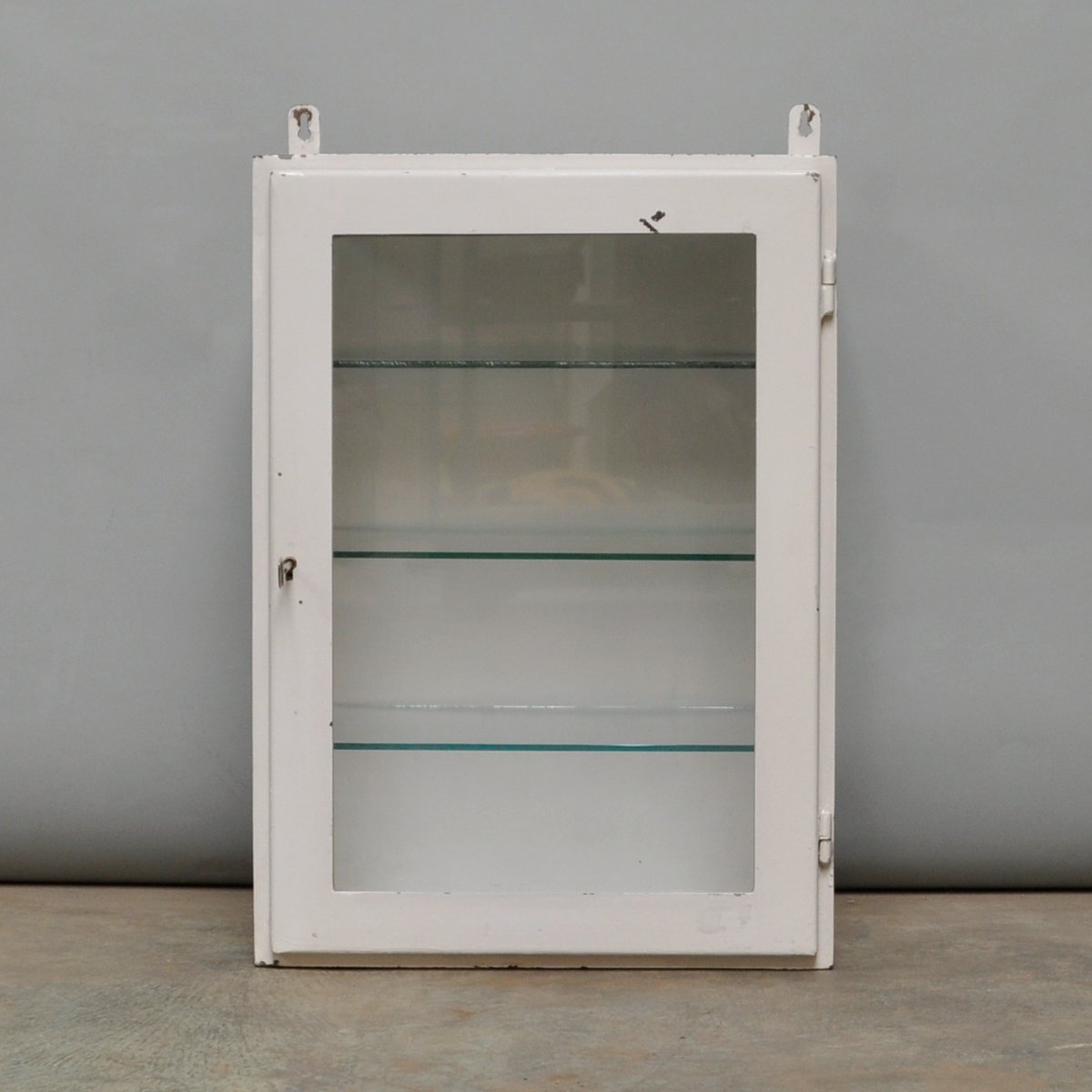 Small Hanging Iron And Antique Glass Medicine Cabinet, 1960s For Small Hanging Iron and Antique Glass Medicine Cabinet, 1960s - Small Hanging Iron And Antique Glass Medicine Cabinet, 1960s For