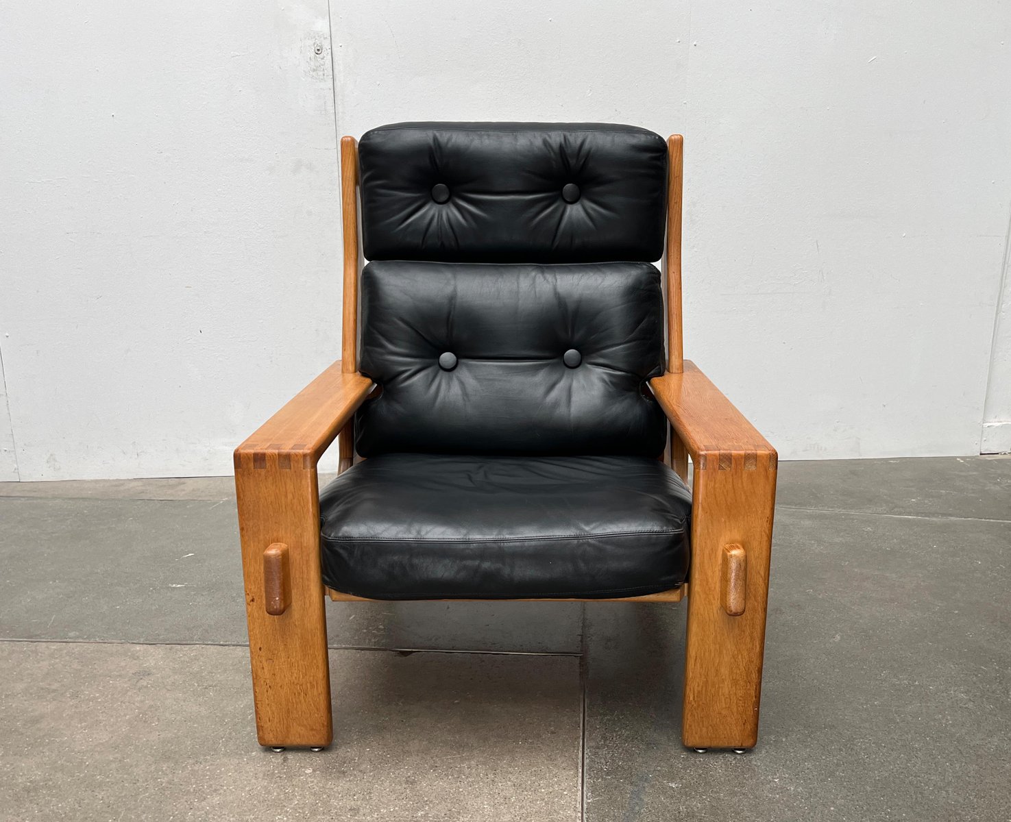 Mid-Century Model Bonanza Highback Leather Lounge Armchair