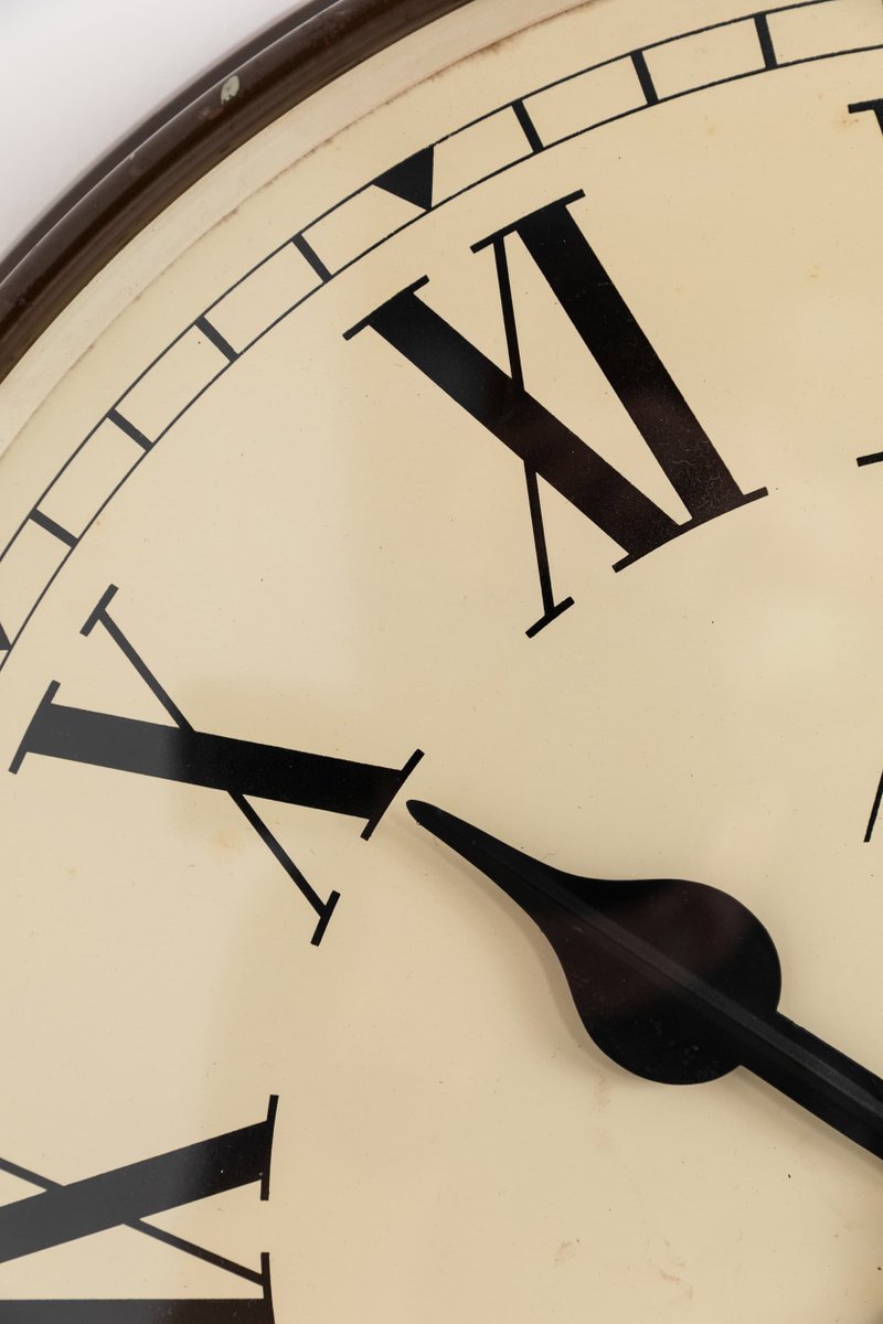 Industrial Metal Wall Clock from Magneta, 1920s for sale at Pamono