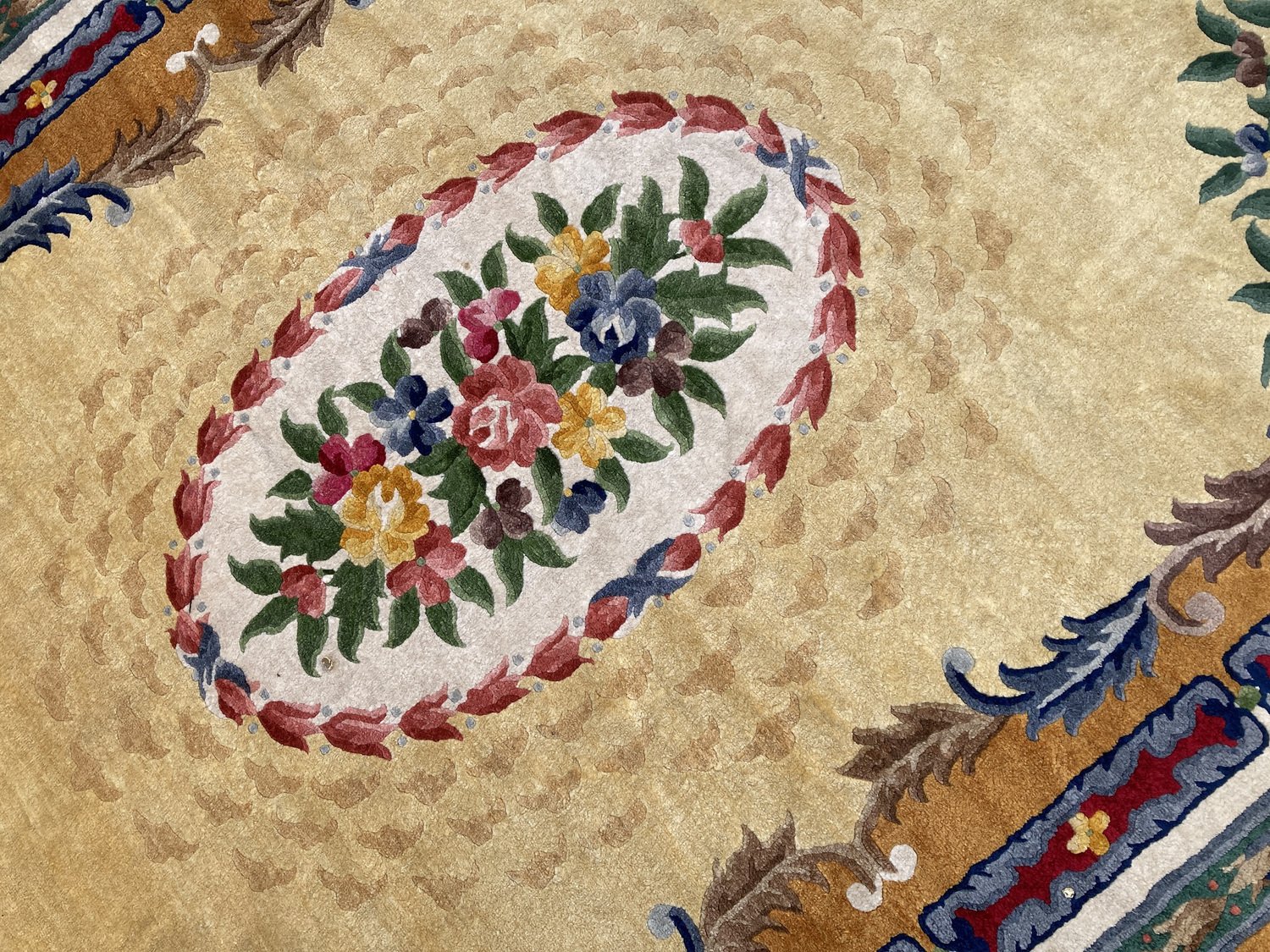 Chinese Rug 1950 Vintage Chinese Silk Rug, 1950s for sale at Pamono