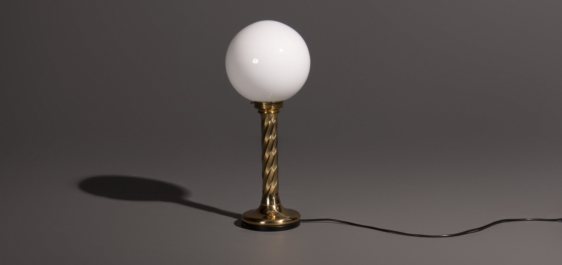 Goldene Kugelförmige Hollywood Regency Lampen 1960er Bei Pamono Kaufen