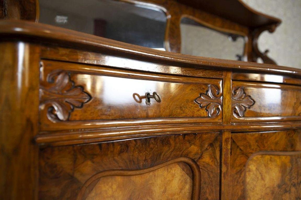 Rococo Revival Sideboard in Walnut and Veneer, 1850 for sale at Pamono