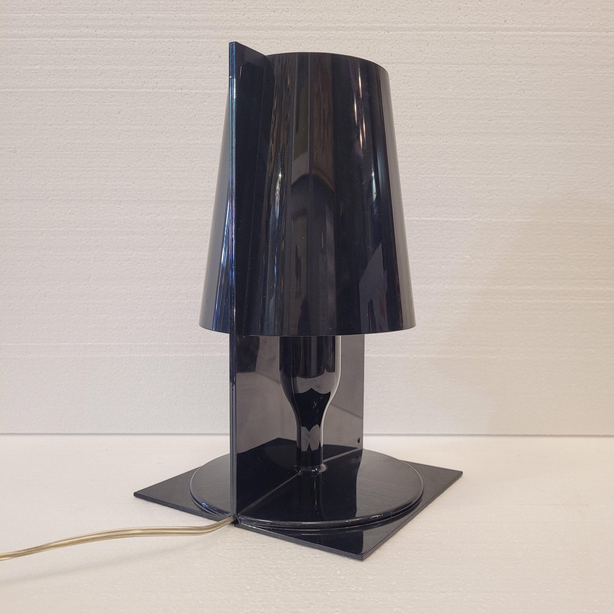 Lampe De Table Take Kartell / Polycarbonate 2.0 - Ferruccio Laviani 2003 Kartell Ref9050 Ro