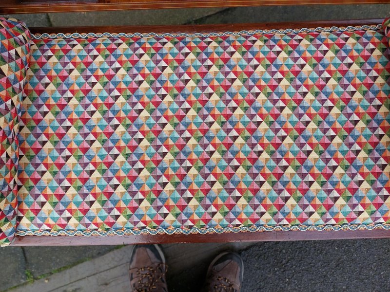 Edwardian Mahogany Inlaid Two-Seater Settee for sale at Pamono