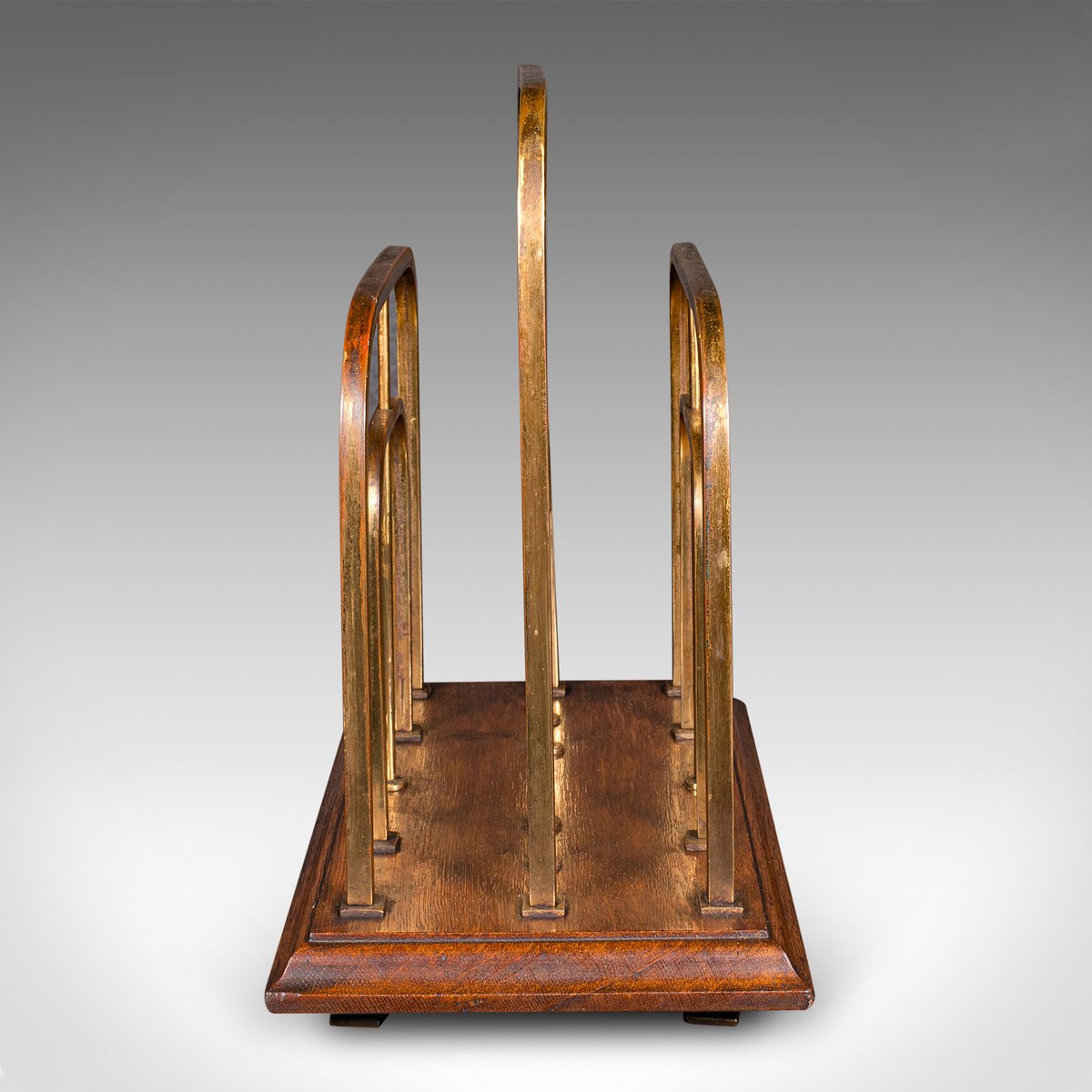 English Oak & Brass Chairside Newspaper Rack, 1890s for sale at Pamono