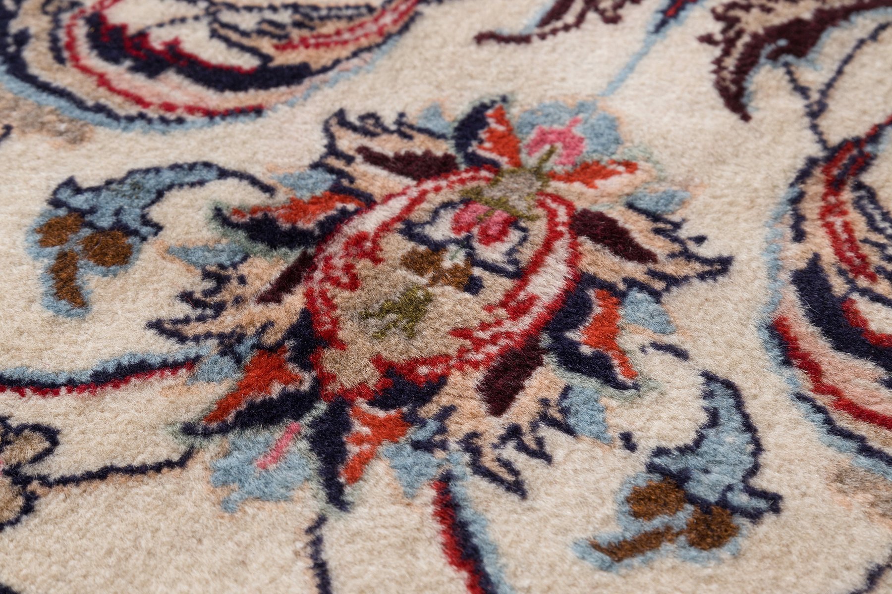 Vintage Mashad Rug, 2000s for sale at Pamono