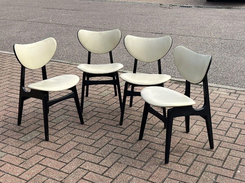 Mid-Century G-Plan Extending Dining Table & 4 Chairs Mid-Century G-Plan ...