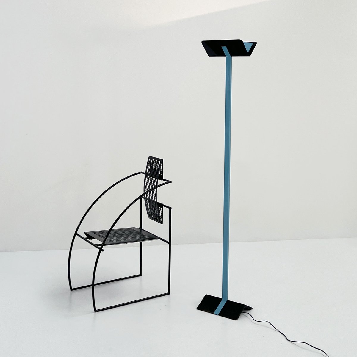 Postmodern Black & Blue Floor Lamp, 1980s for sale at Pamono