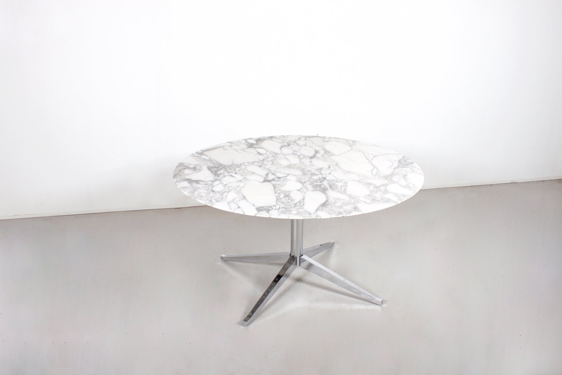 Vintage Round Marble Dining Table By Florence Knoll For Vintage Round Marble Dining Table By Florence Knoll For International