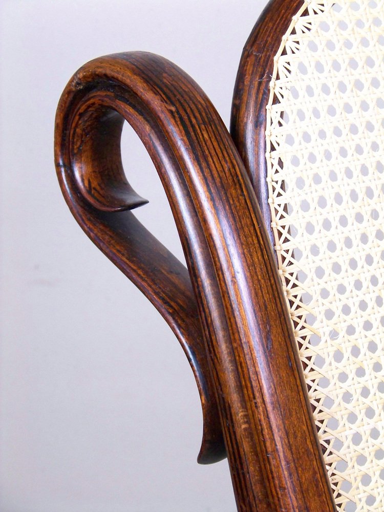 Rocking Chair Nr.1 attributed to Michael Thonet for Thonet, 1870s for ...