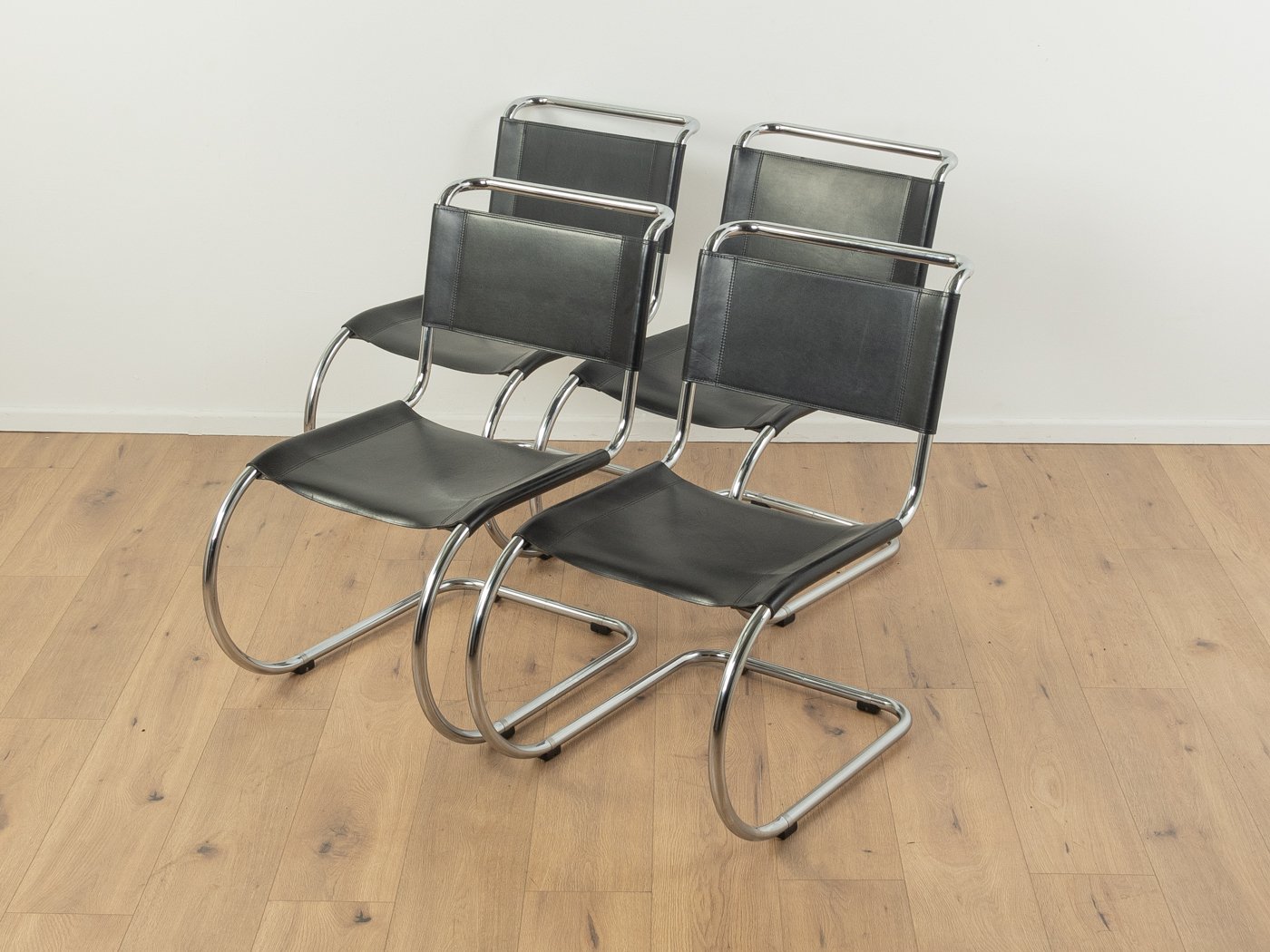 Sedie Di Mies Van Der Rohe Sedia cantilever MR10 di Ludwig Mies Van Der Rohe per Thonet, set di 4