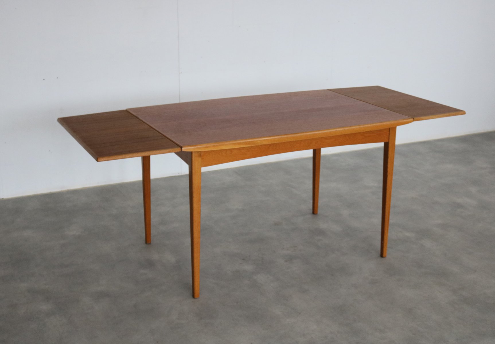 Vintage Swedish Extendable Dining Table, 1950s for sale at Pamono