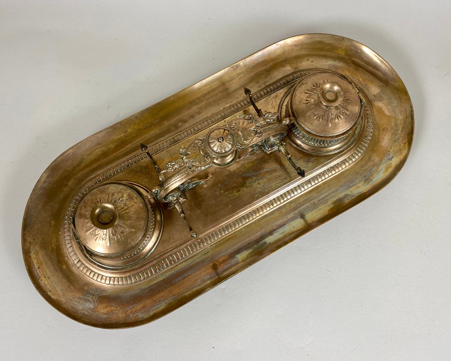 Antique Bronze Pen Tray 1890s For Sale At Pamono antique-bronze-pen-tray-1890s-for-sale-at-pamono