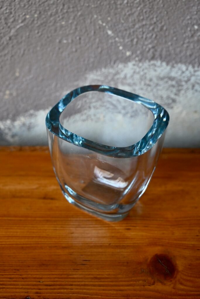 Swedish Crystal Vase from Strömbergshyttan, 1950s for sale at Pamono