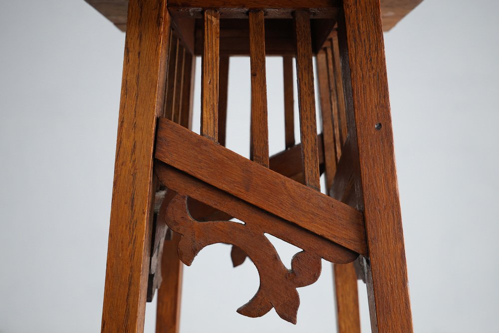 French Art Deco Console Table in Oak, 1920s for sale at Pamono