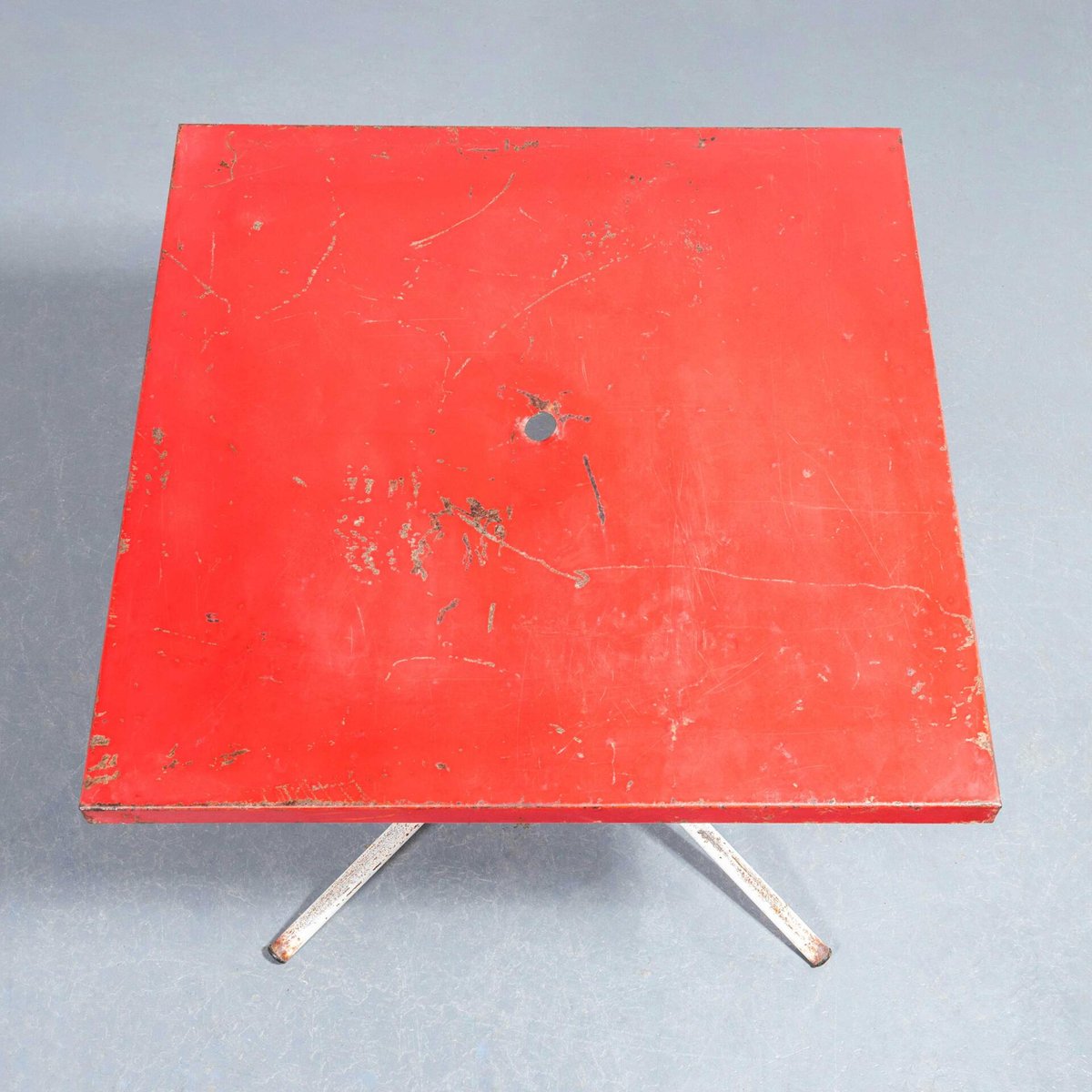 Outdoor metal table 1950s for sale at pamono
