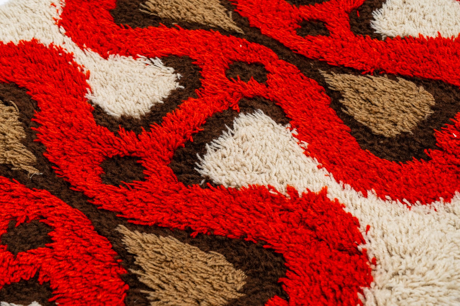 Mid-Century Modern Long Pile Rug from Desso, 1970s for sale at Pamono