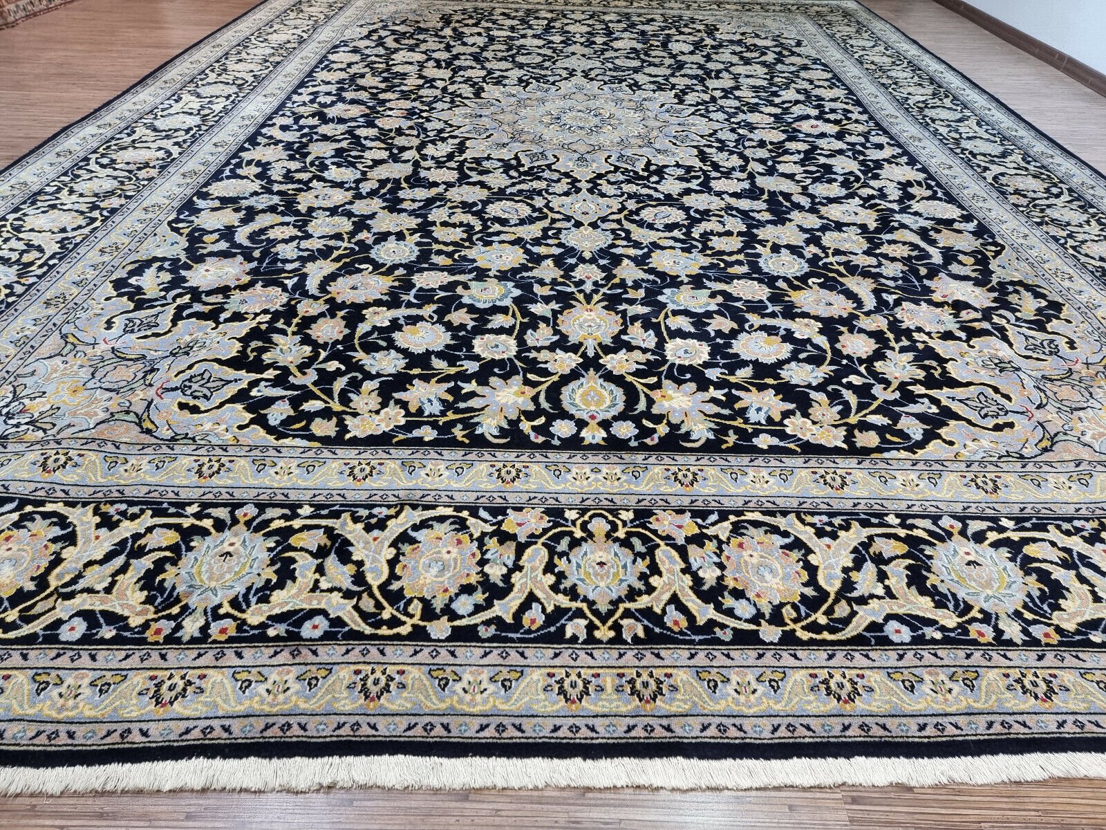 Vintage Middle Eastern Style Kashan Rug, 1970s for sale at Pamono