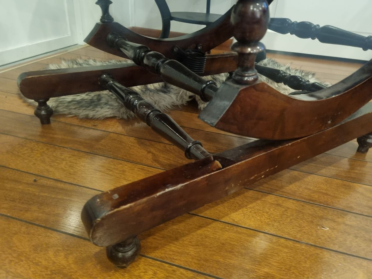 19th Century Eclectic Rocking Chair with Springs for sale at Pamono