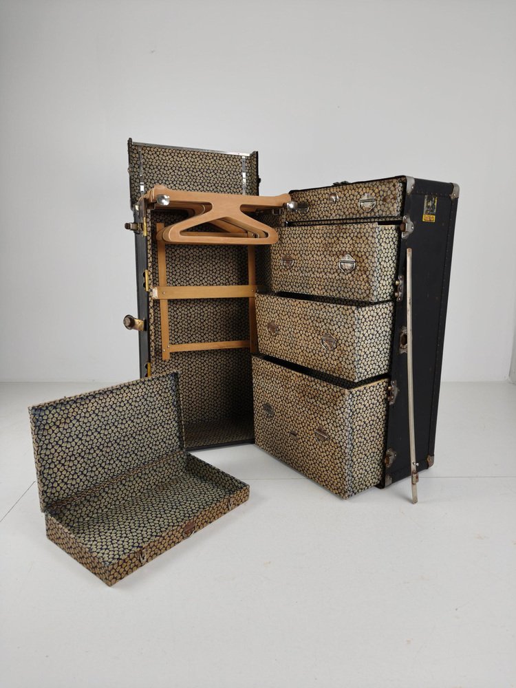 Antique Belber Black Leather Steamer Trunk, 1920s for sale at Pamono