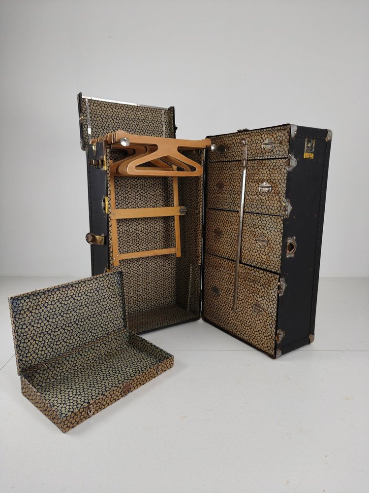 Antique Belber Black Leather Steamer Trunk, 1920s for sale at Pamono