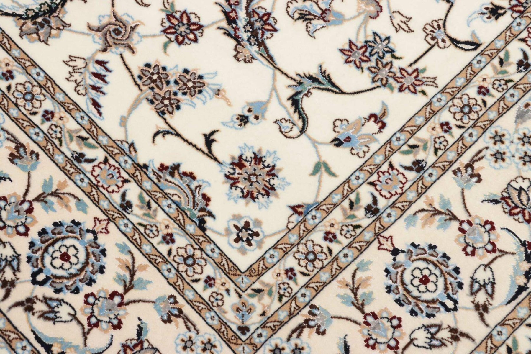 Floral Pattern Rug in Wool for sale at Pamono