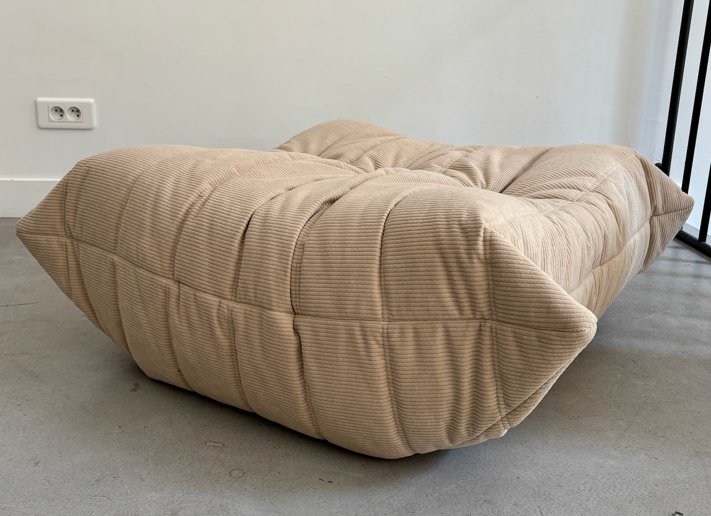 Pouf Togo vintage ligne roset | les trocanteuses