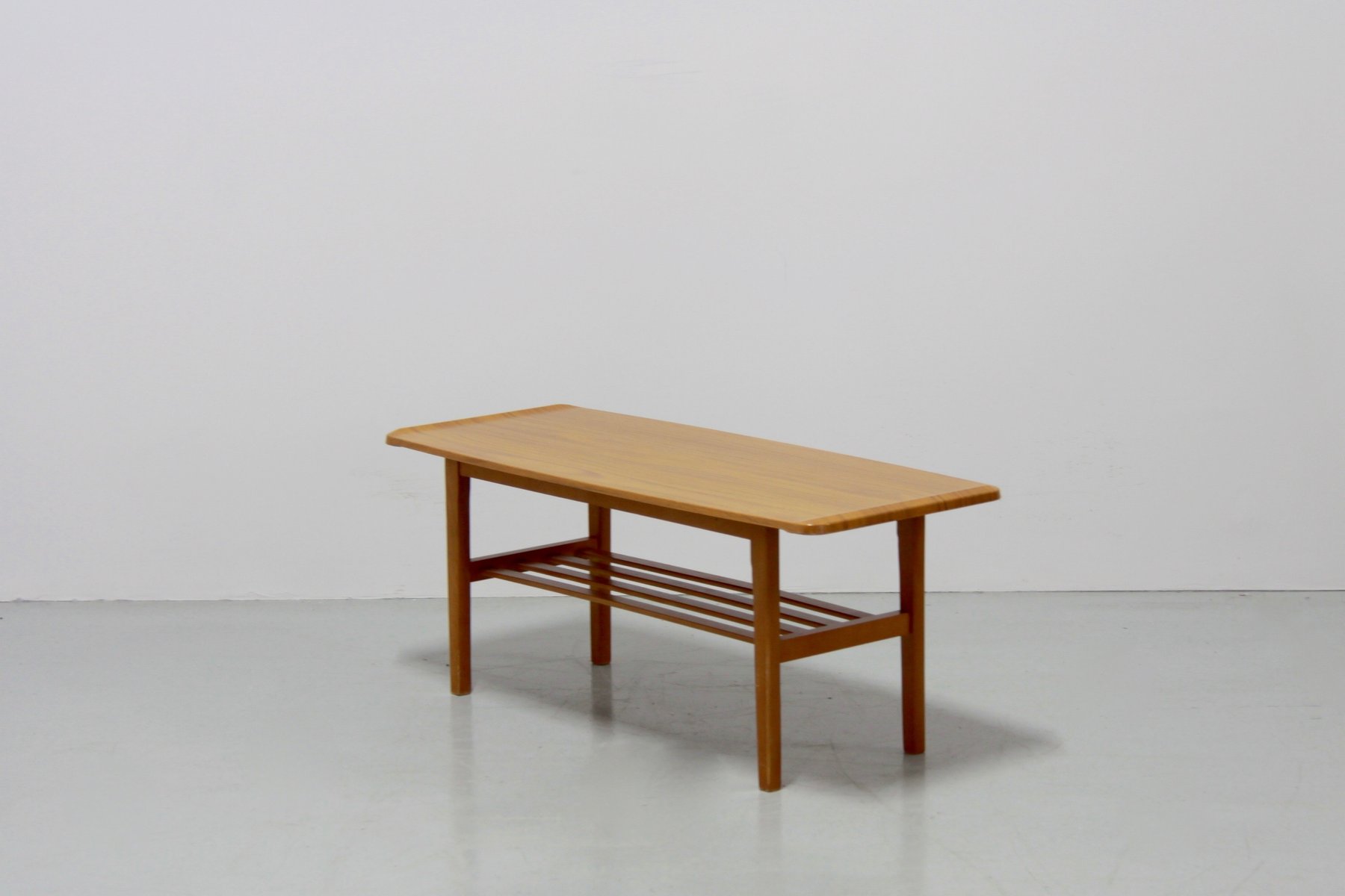 Vintage Formica Coffee Table From Formwood 1970s For At Pamono Vintage Formica Coffee Table From Formwood 1970s